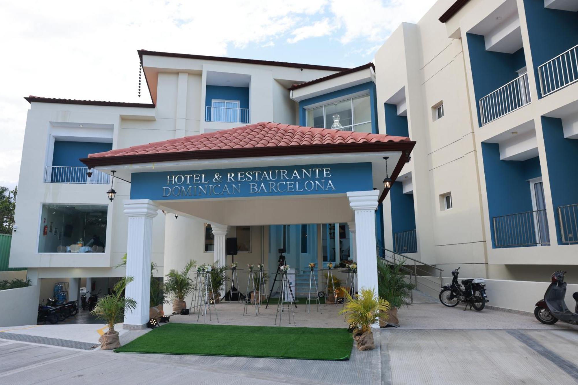 Hotel Dominican Barcelona SJM Exterior photo